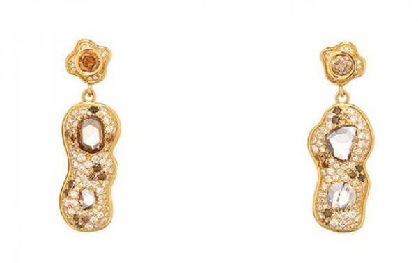 Stunning Gold Earrings for Women at Our Online Jewelry Store
